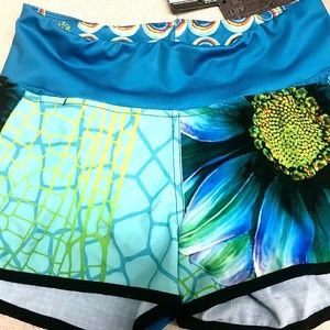 NWT InkNburn women's dragonfly shorts